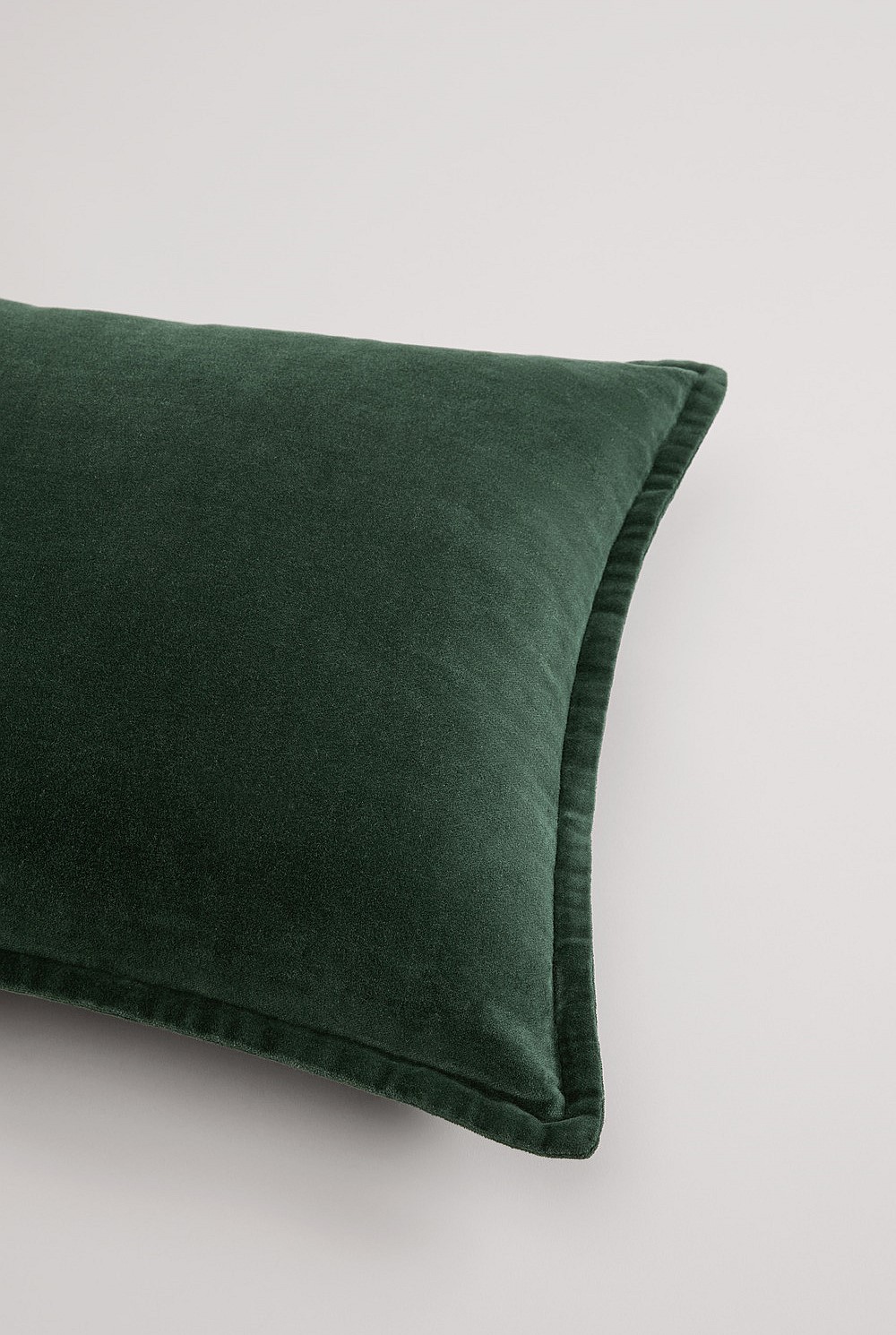 Pia Cotton Velvet 40x60 Cushion