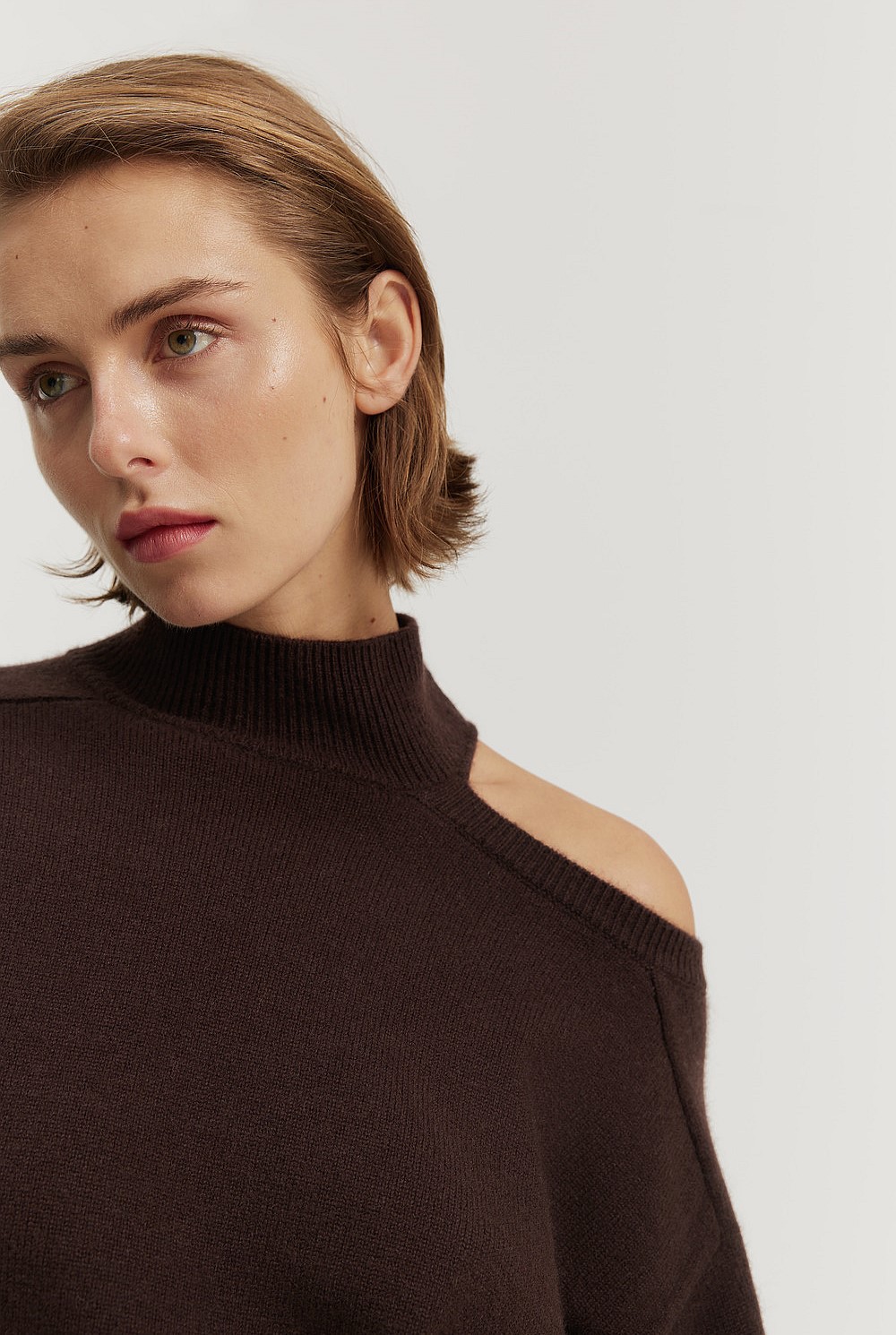 Cashmere Blend Cut-out Soft Knit