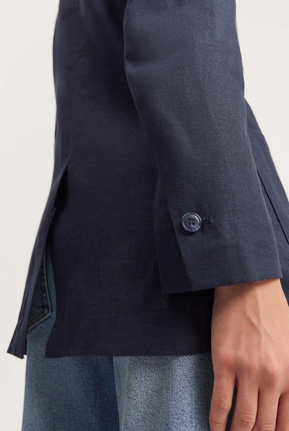Organically Grown Linen Relaxed Blazer