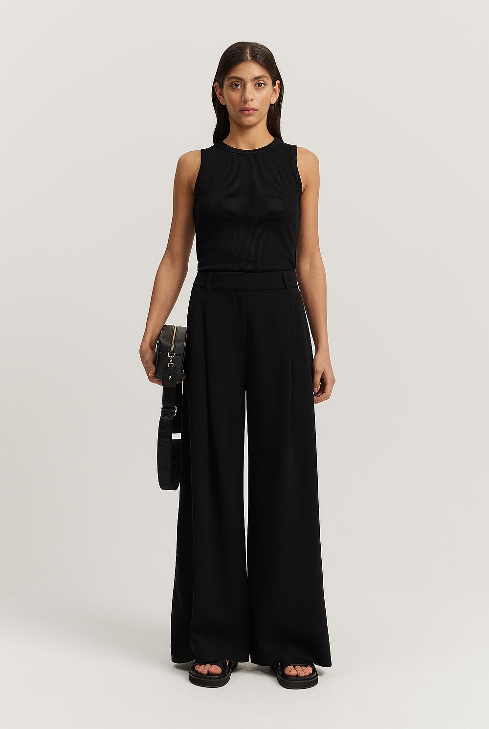 Soft Pleat Pant