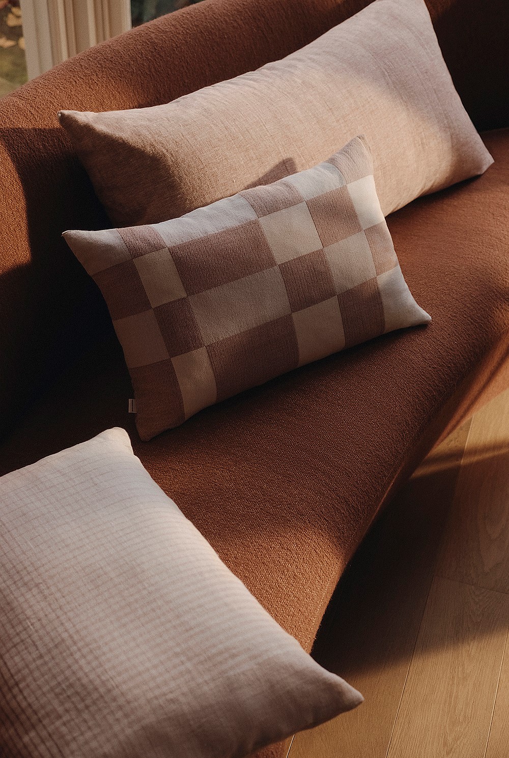 Cove Linen 50x100 Cushion