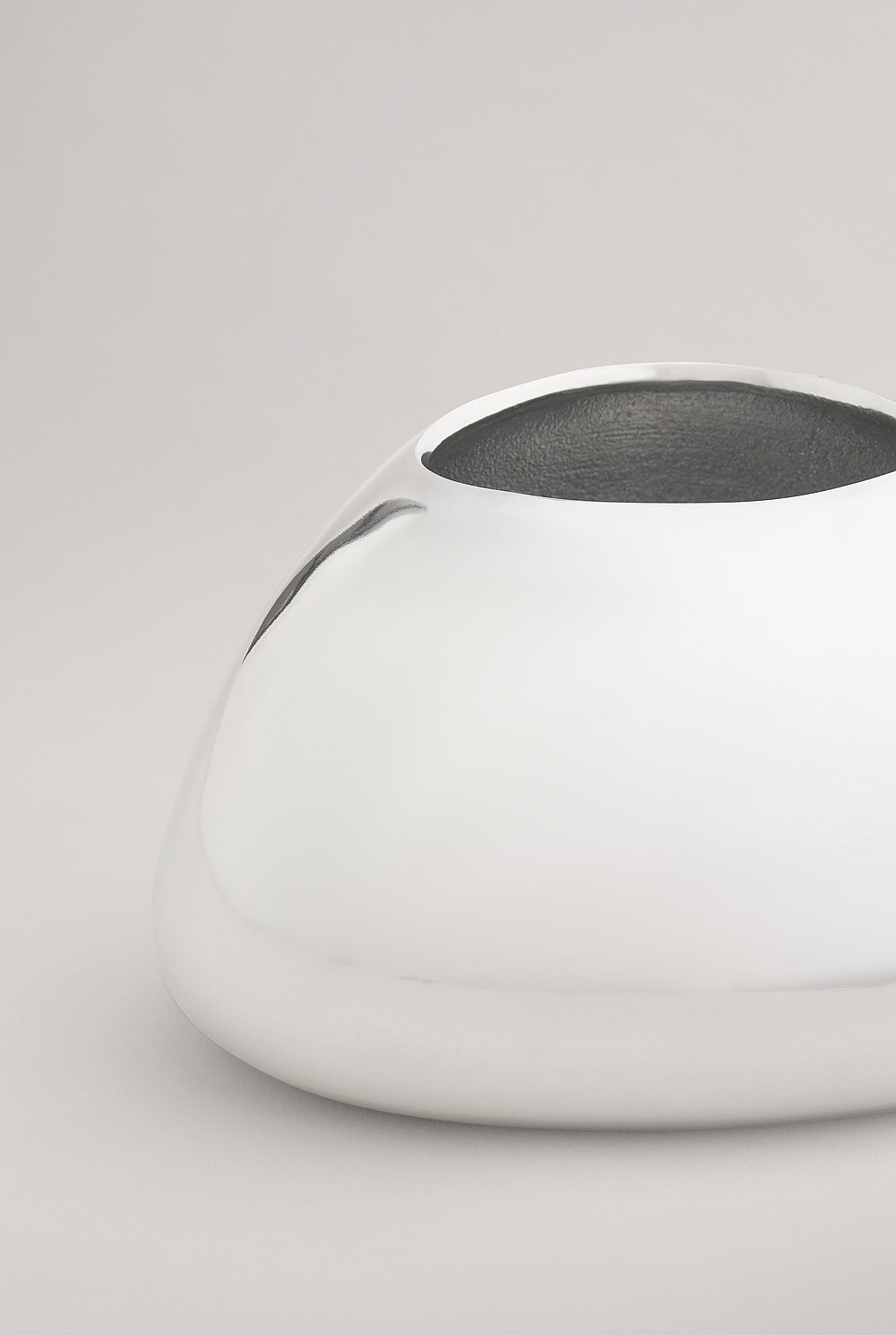 Kari Small Vase