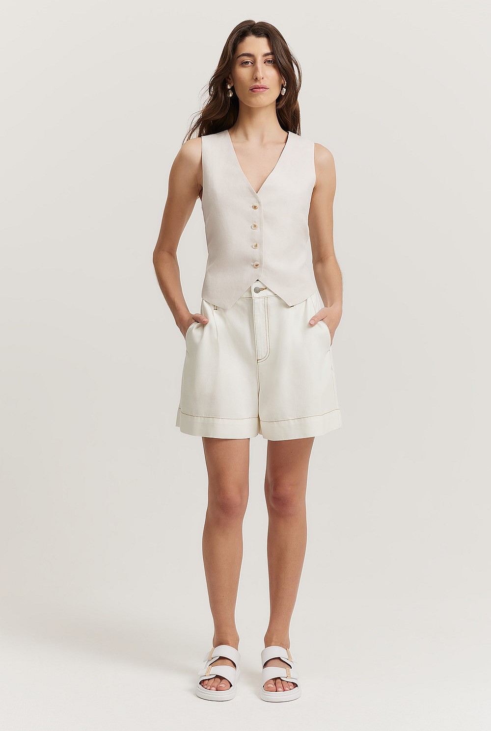Tuck Detail Short