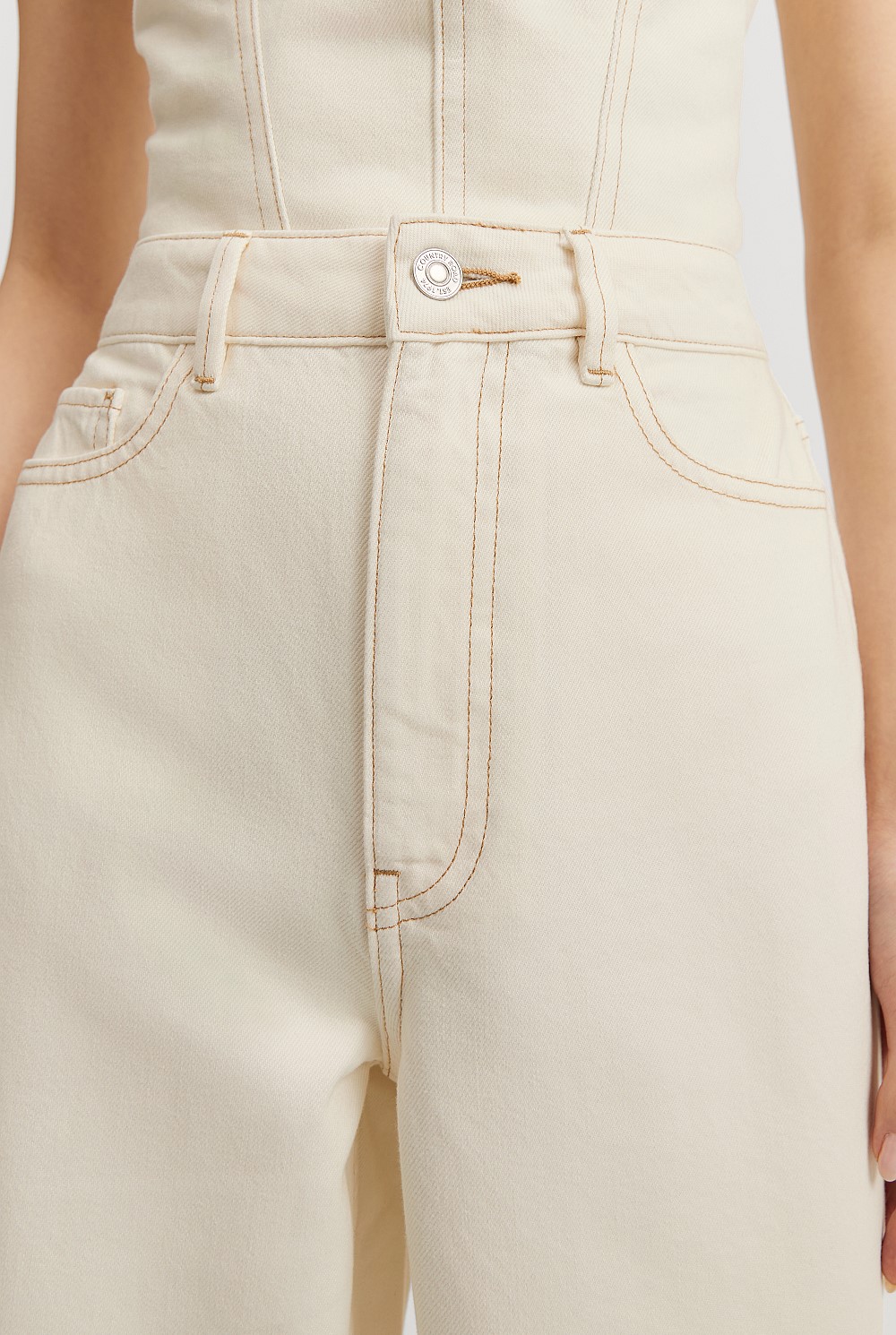 High Rise Relaxed Leg Jean