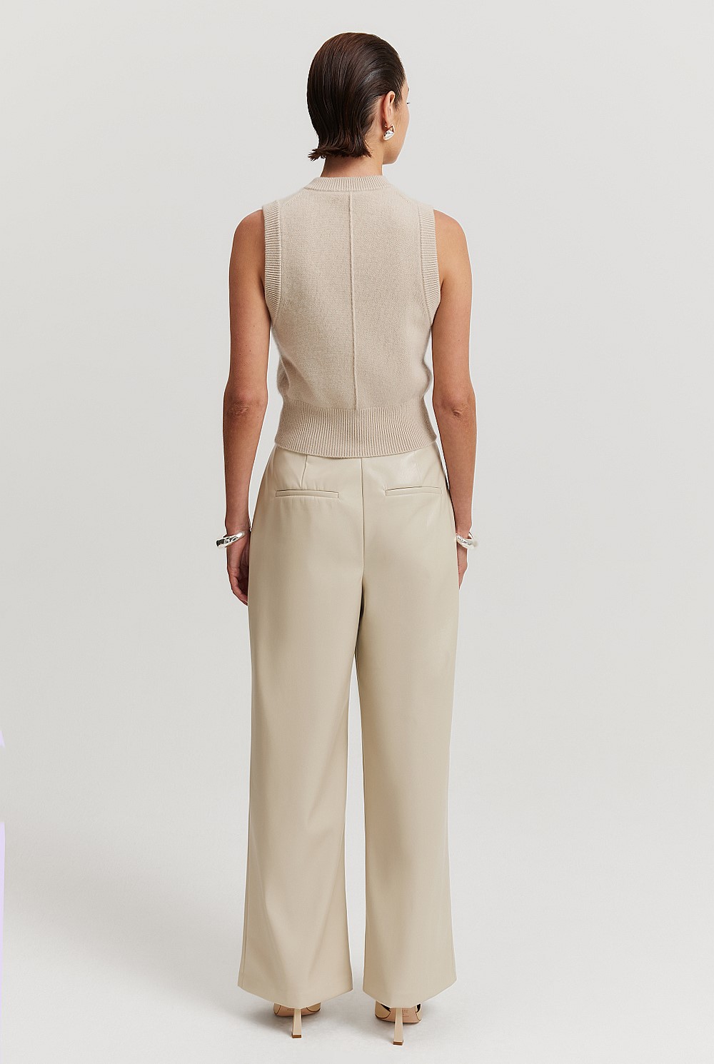 GSC-certified Cashmere Blend Button Knit Vest