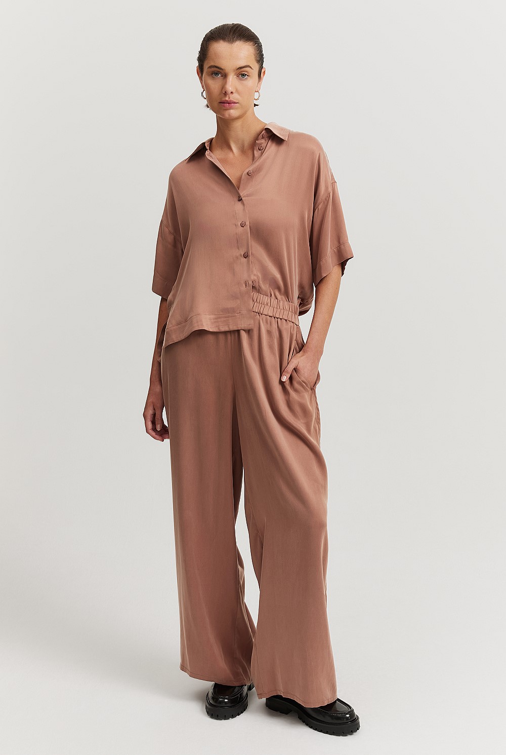 Pull-On Cupro Pant