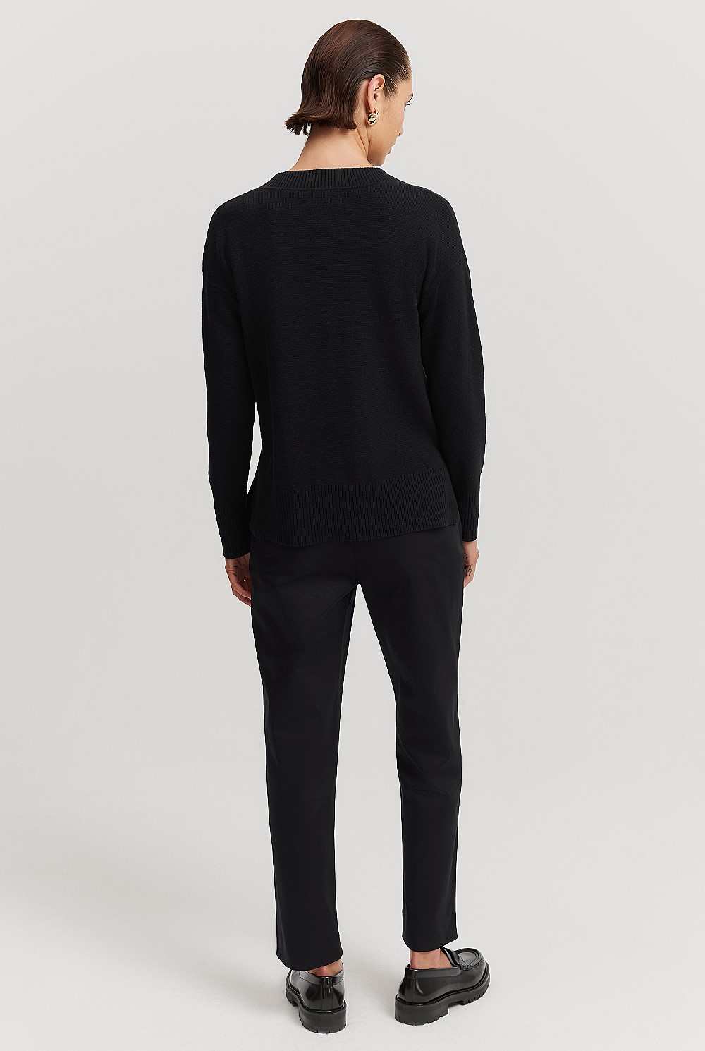 Cotton Linen V-Neck Knit