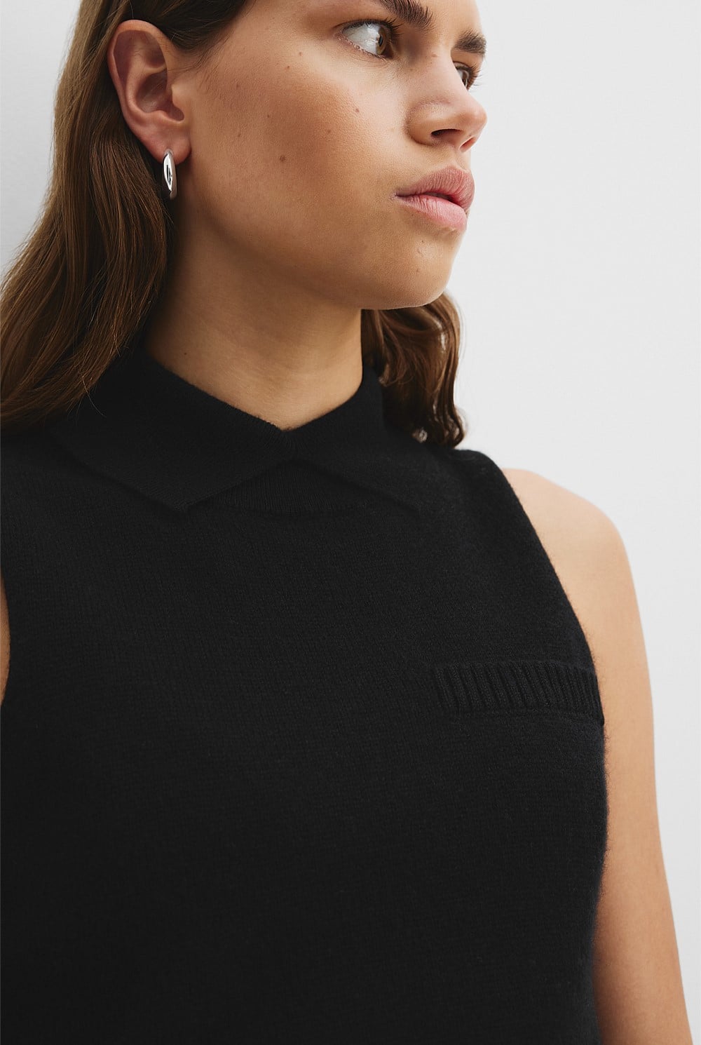 Cashmere Blend Collared Sleeveless Knit