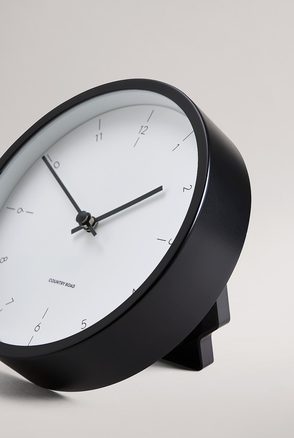 Della Desk Clock