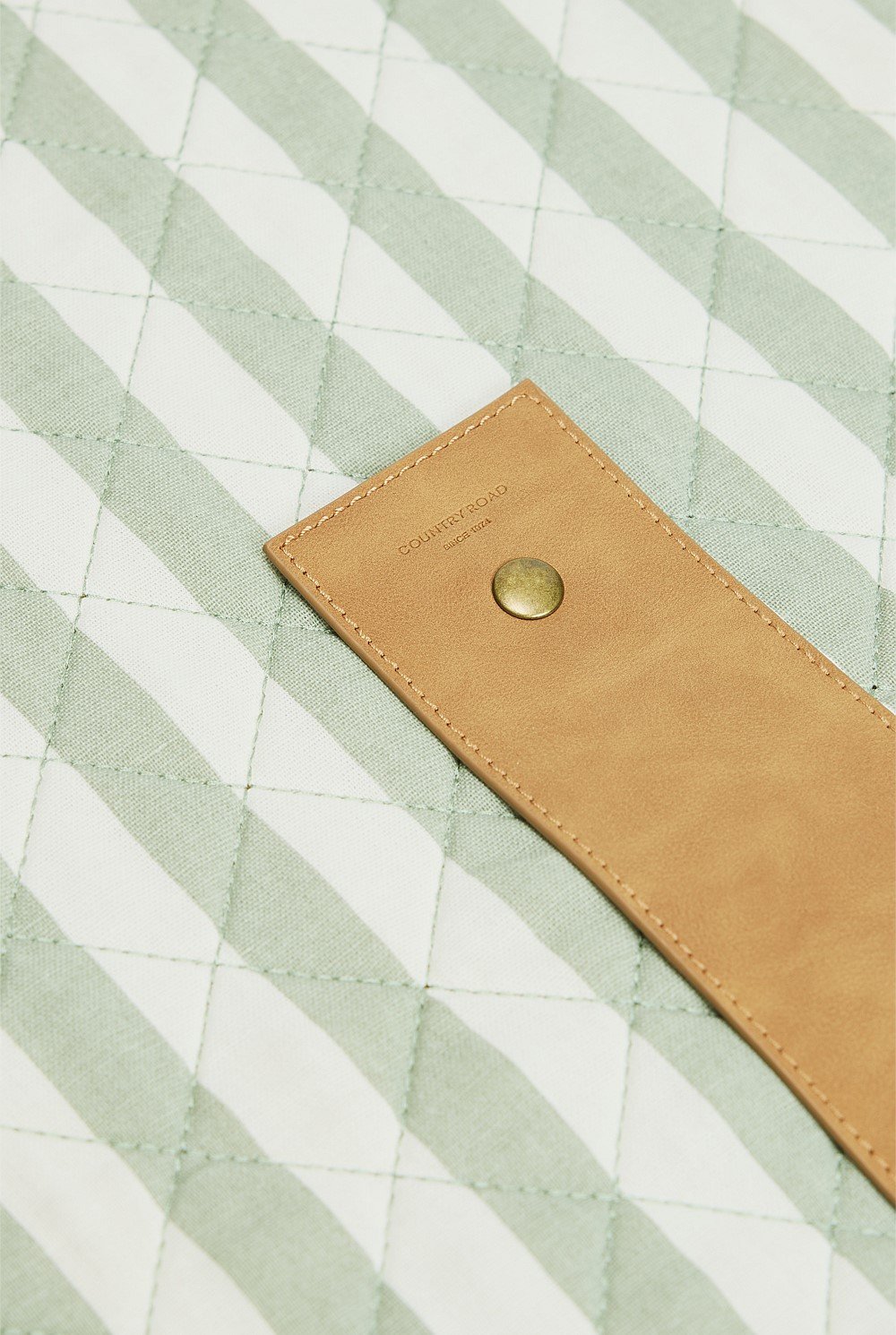 Woven Change Mat