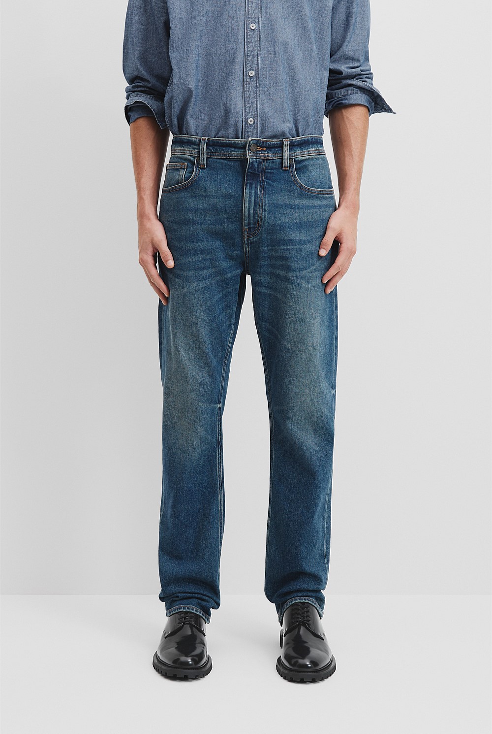 Relaxed Fit Jean