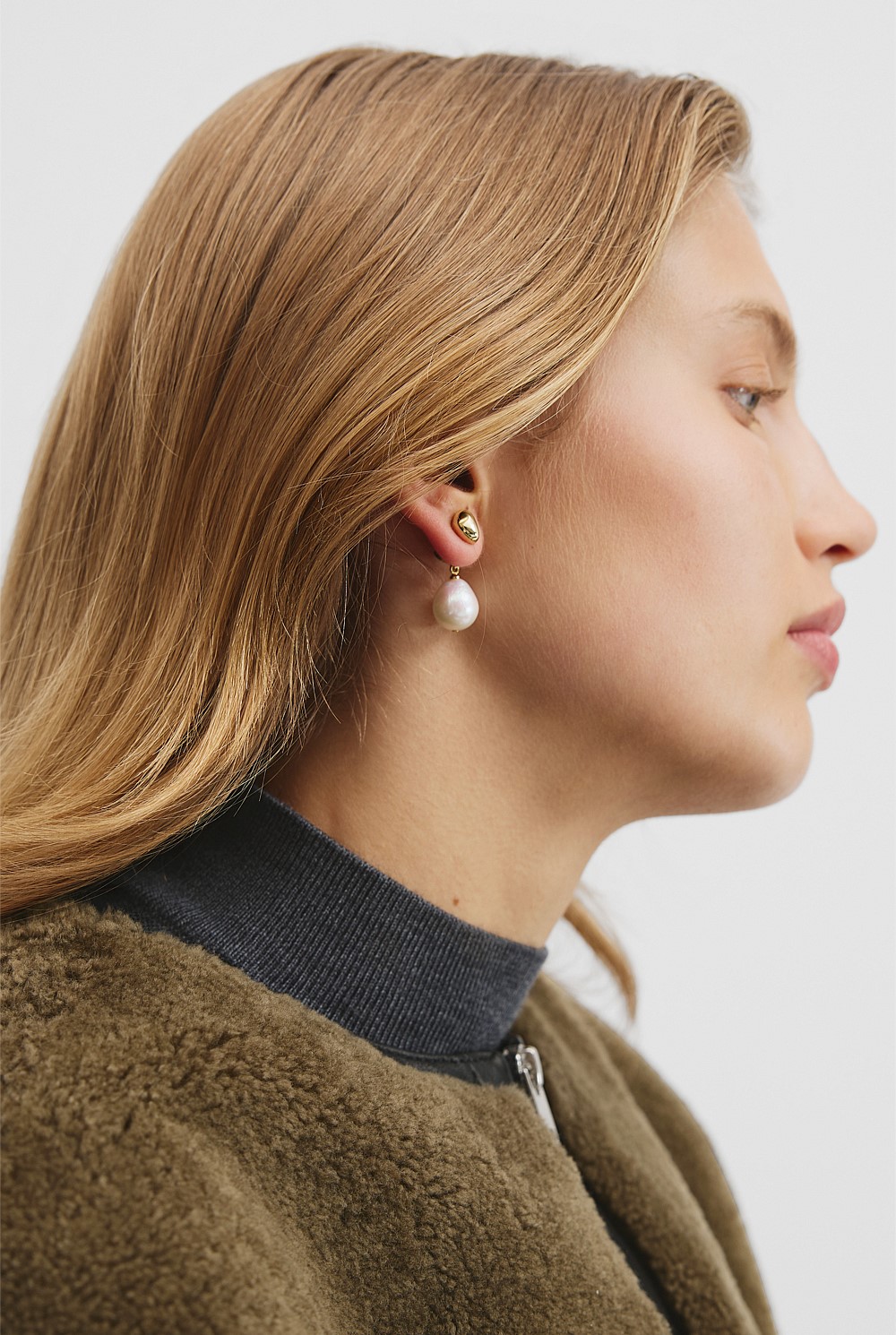 Freshwater Pearl Drop Earring
