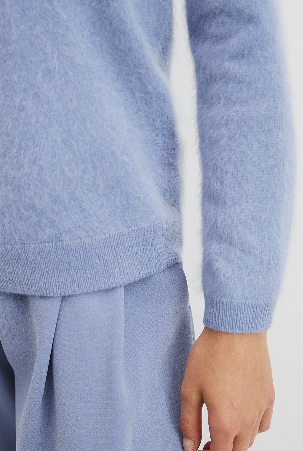 Cashmere V-Neck Knit
