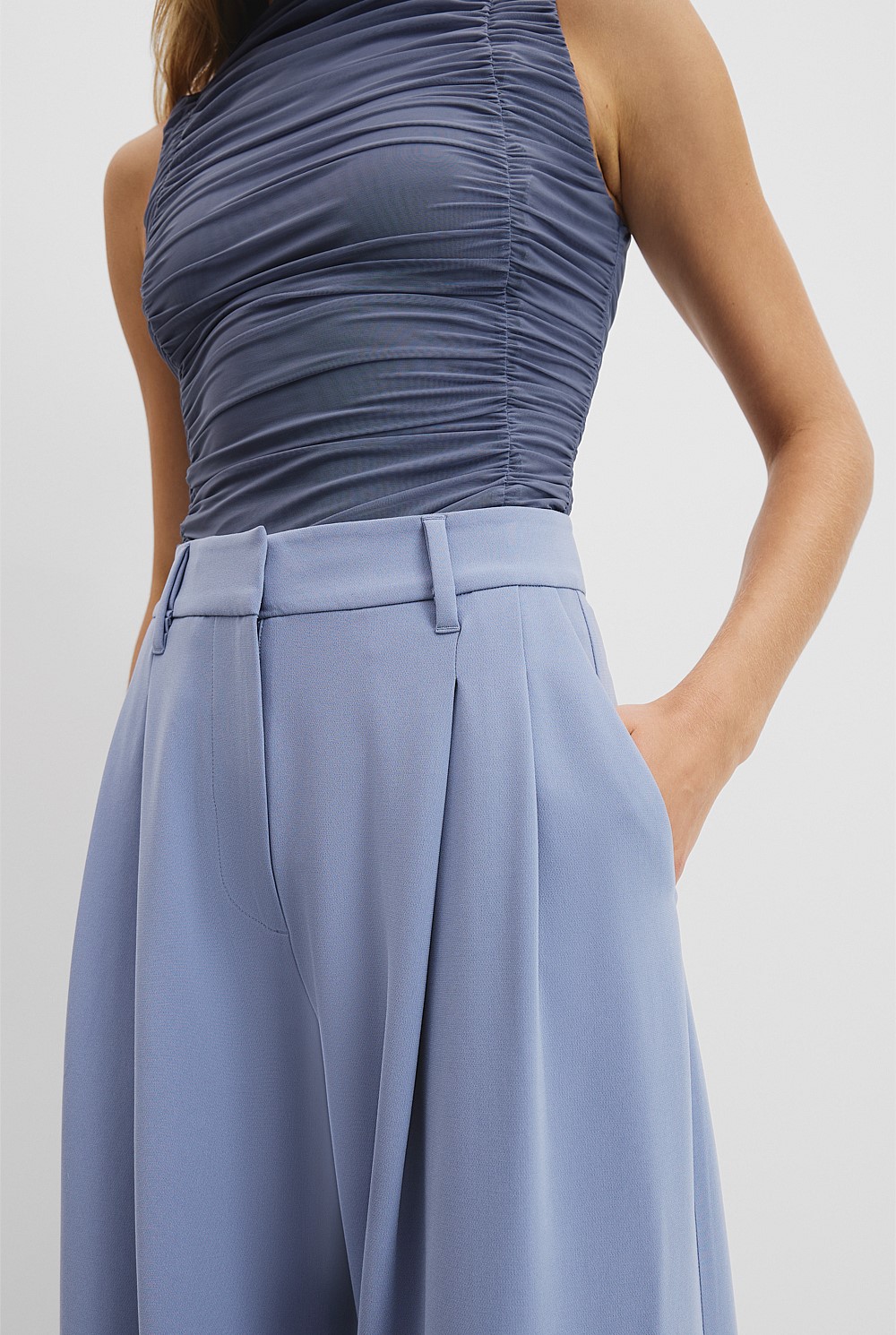 Soft Pleat Pant