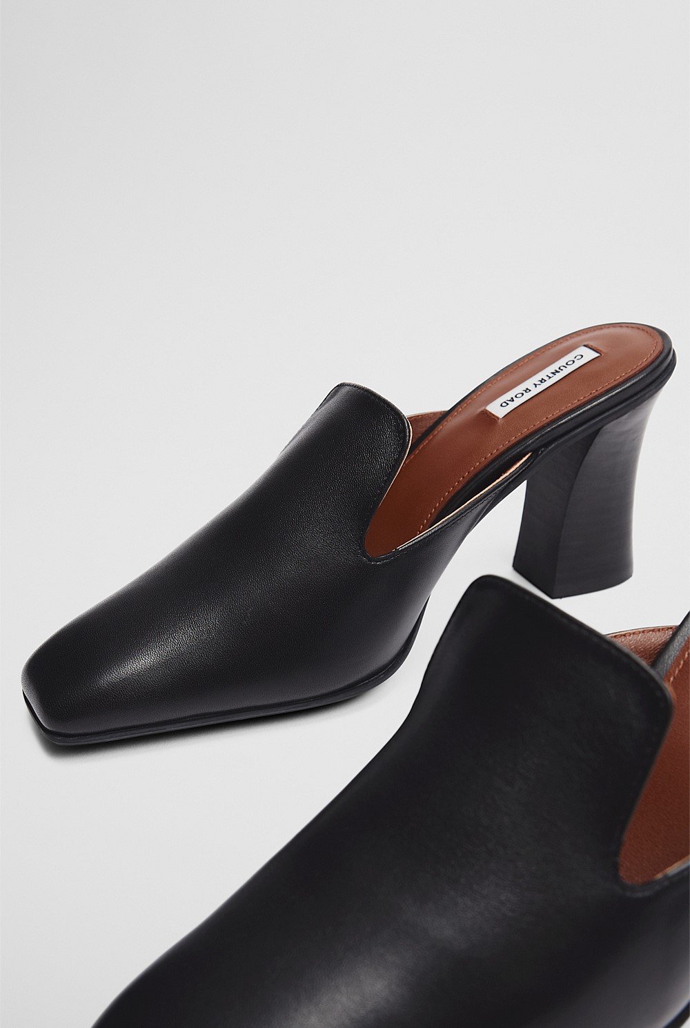 Joni Heel