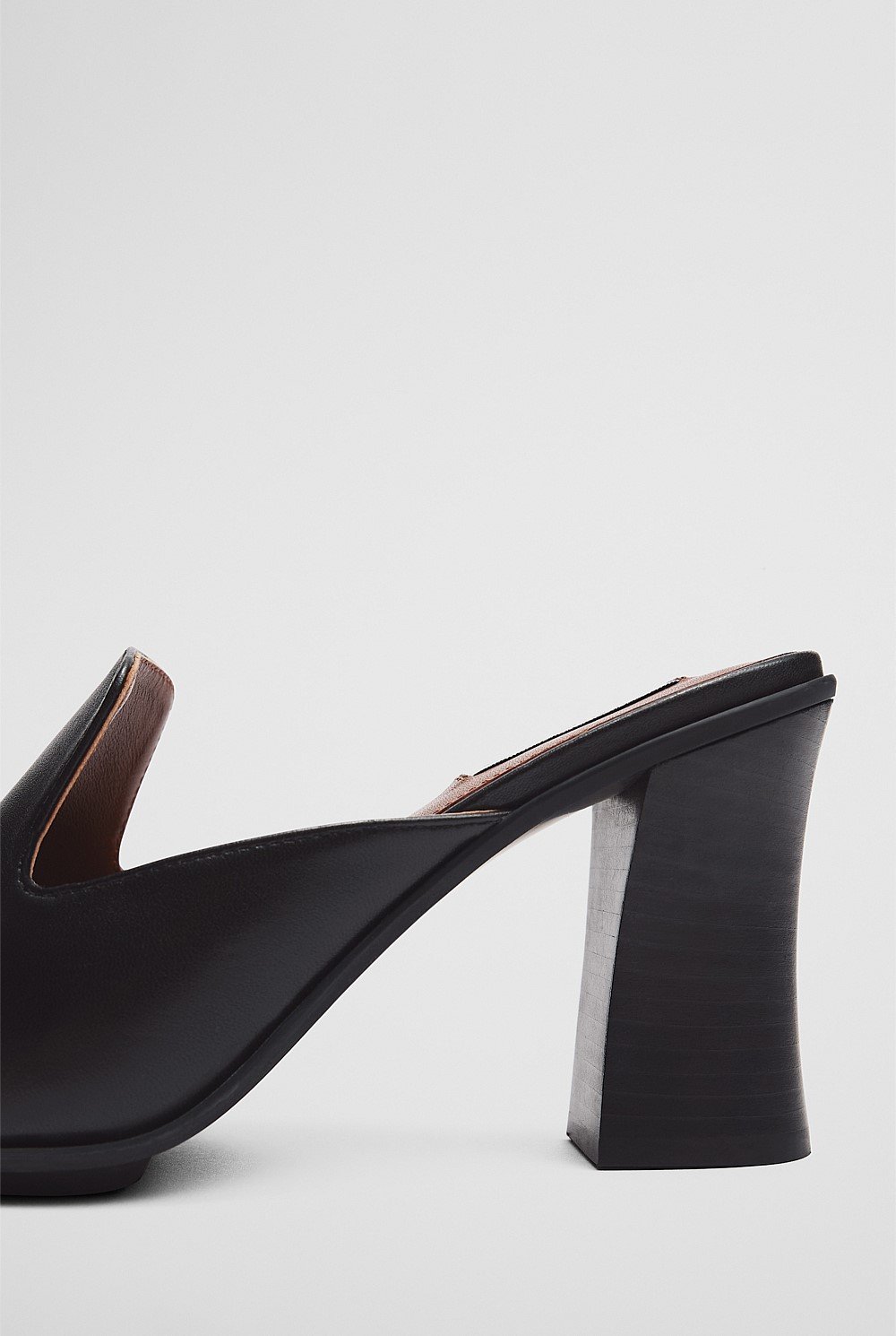 Joni Heel