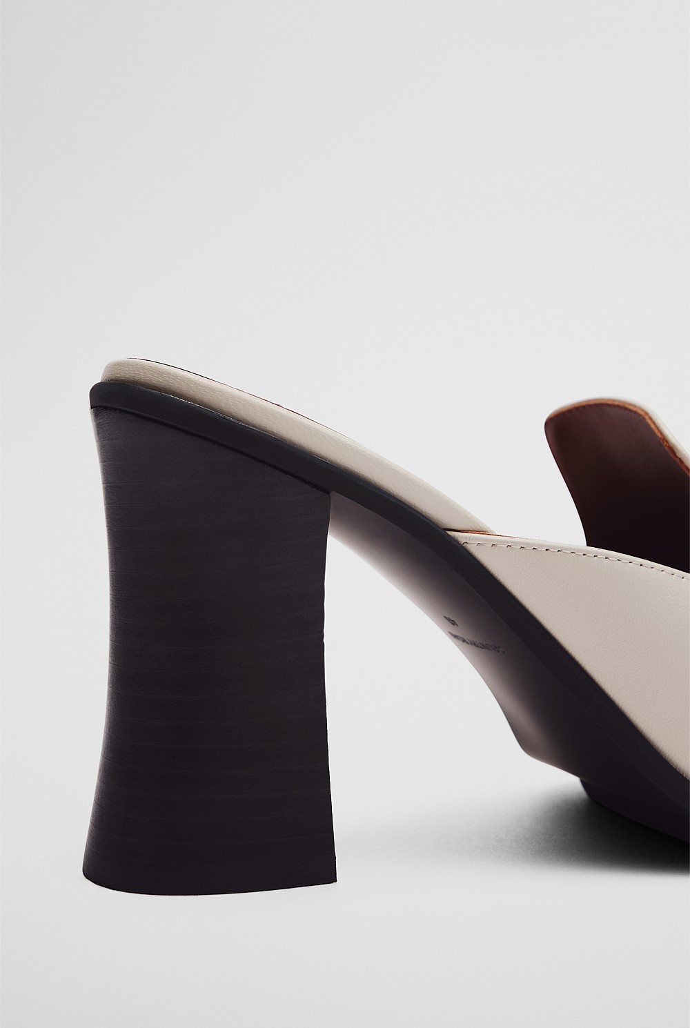 Joni Heel