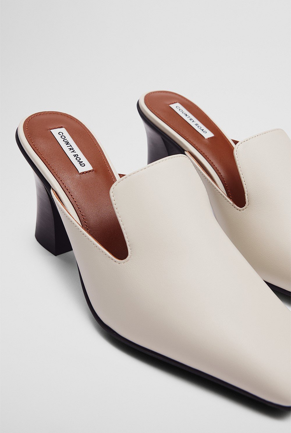 Joni Heel