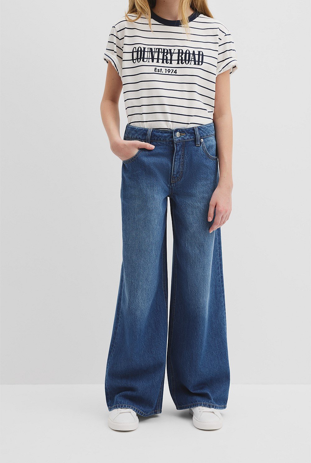 Mid Rise Wide Leg Jean