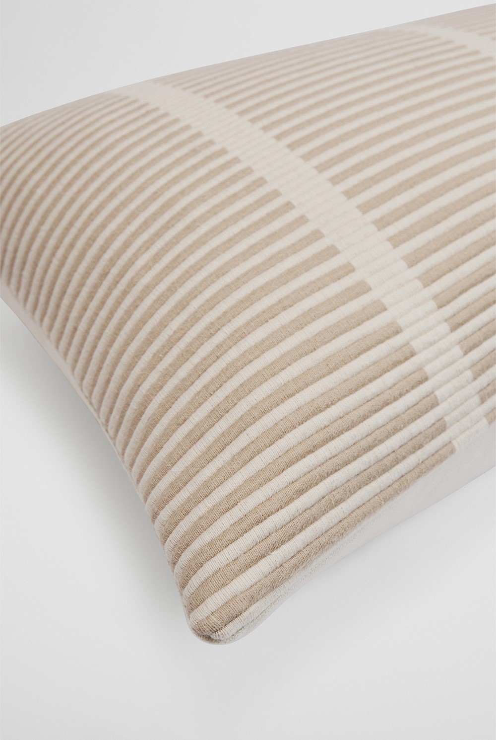 Sila 40x60 Cushion