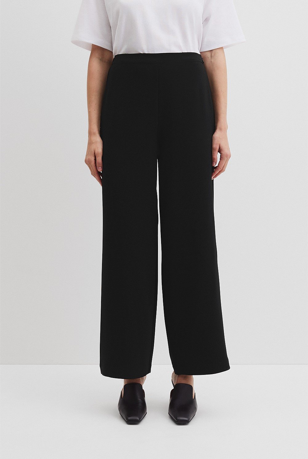 Fluid Wide Leg Pant
