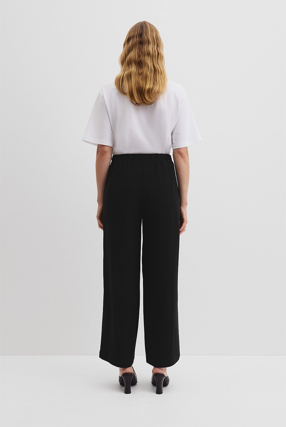 Fluid Wide Leg Pant
