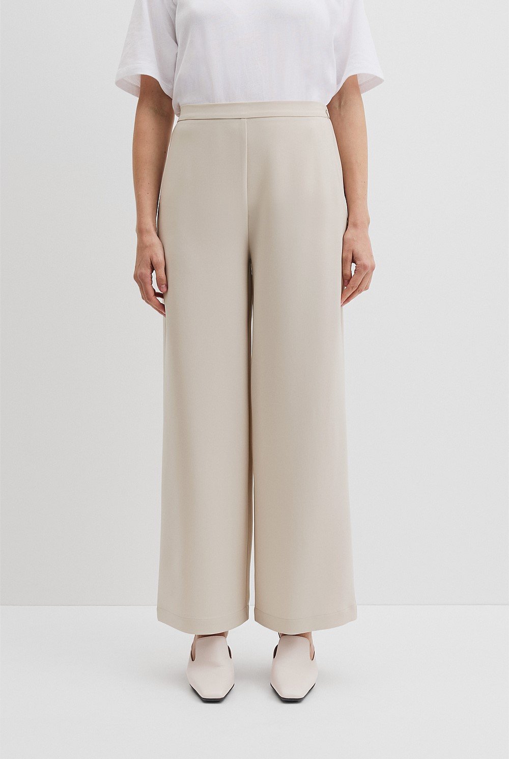 Fluid Wide Leg Pant