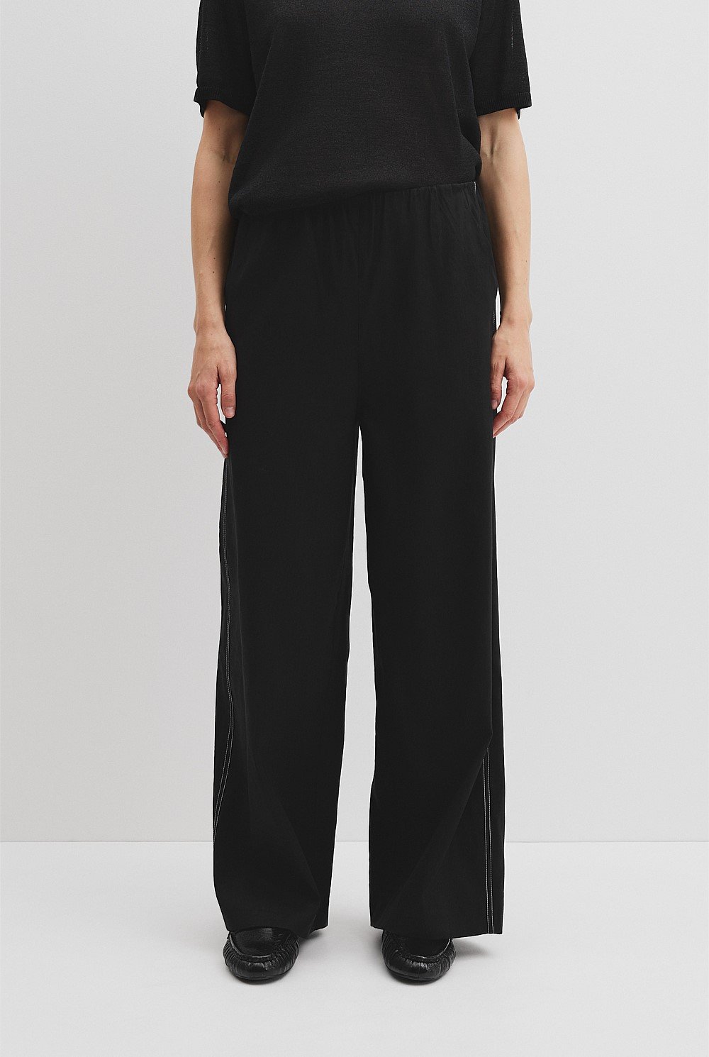Side Stitch Pant
