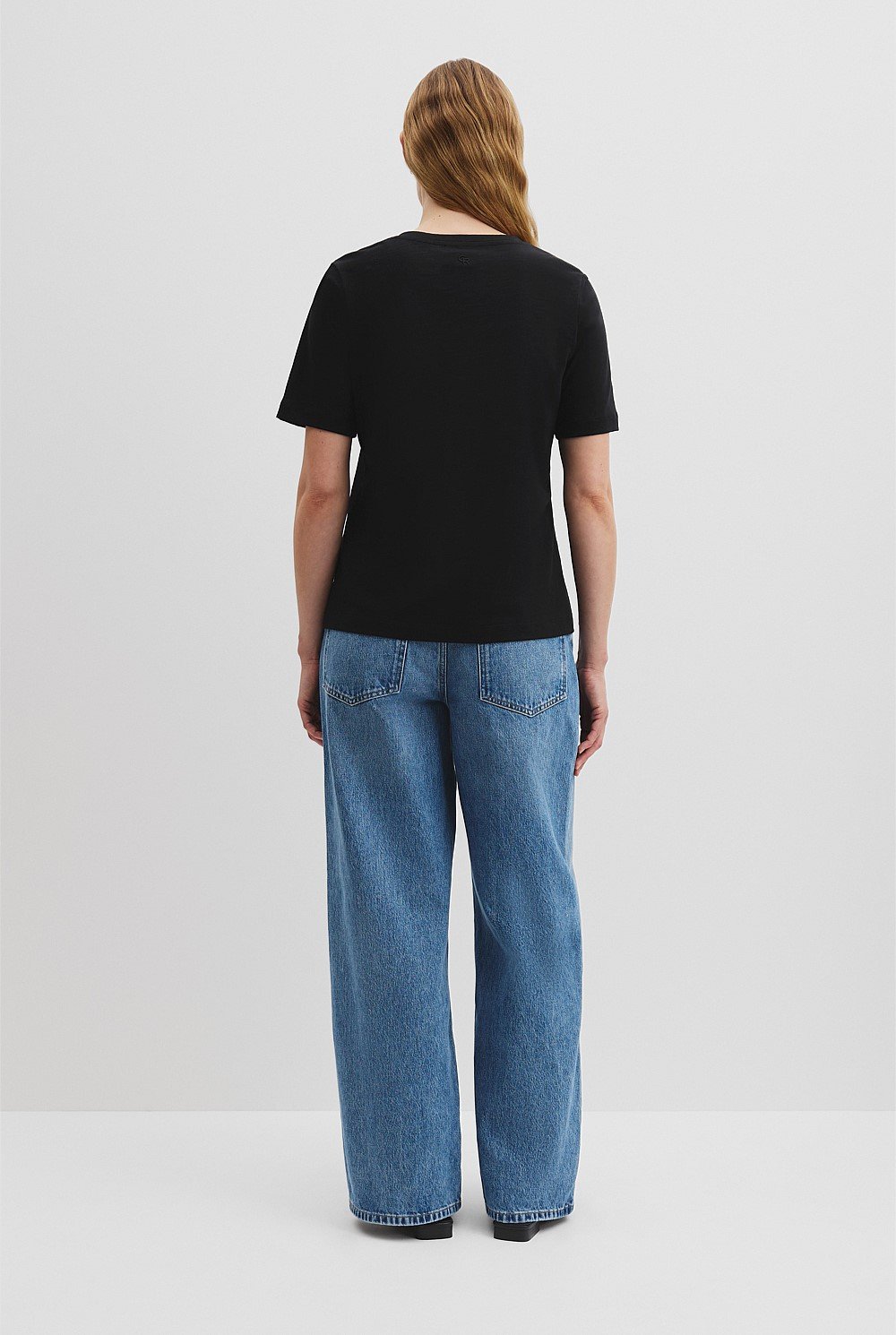 Australian Good Earth Cotton Short Sleeve V-Neck Neck T-Shirt