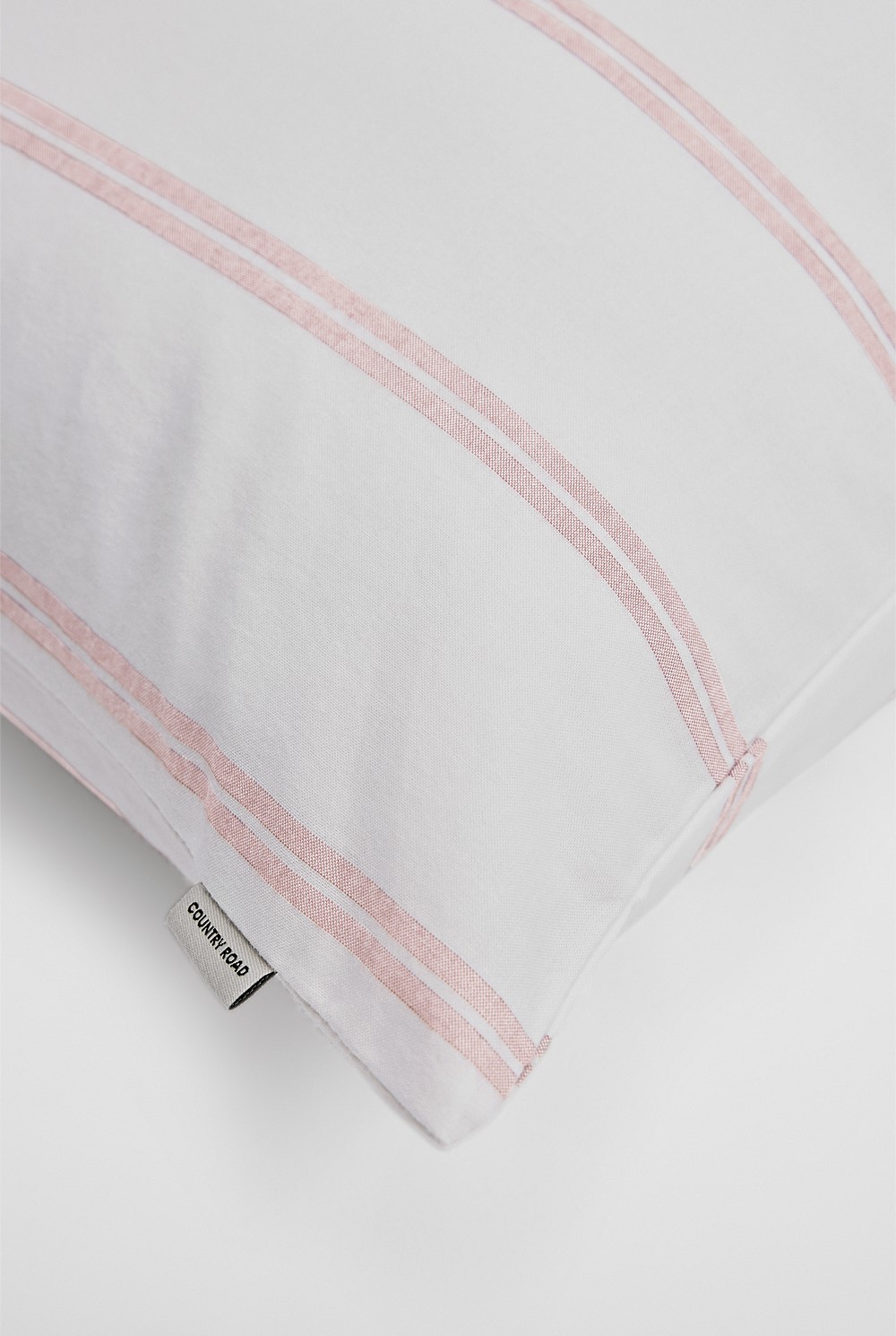 Goldie Standard Pillowcase Pair