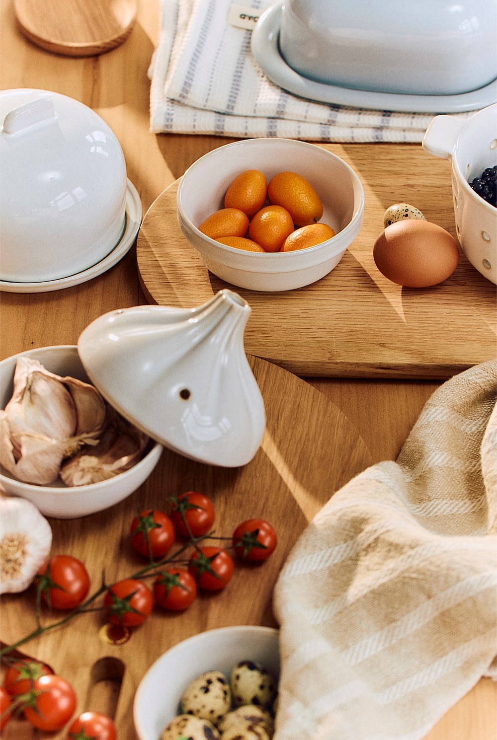 Leone Cloche & Dish Set