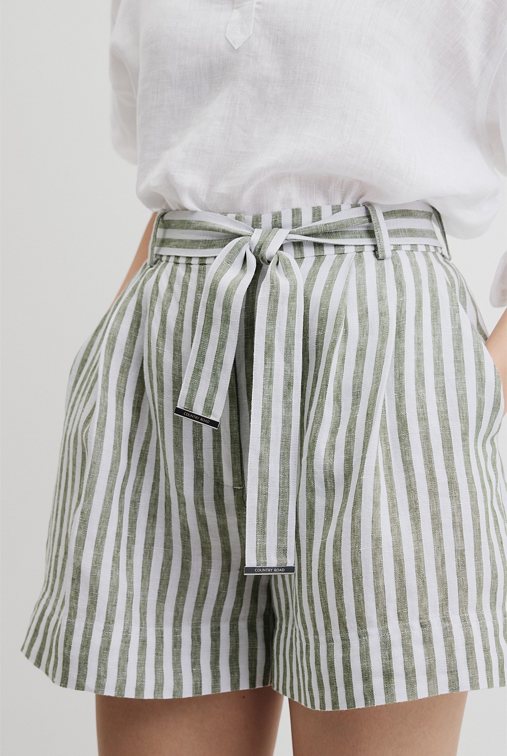 Organically Grown Linen Tuck Front Short
