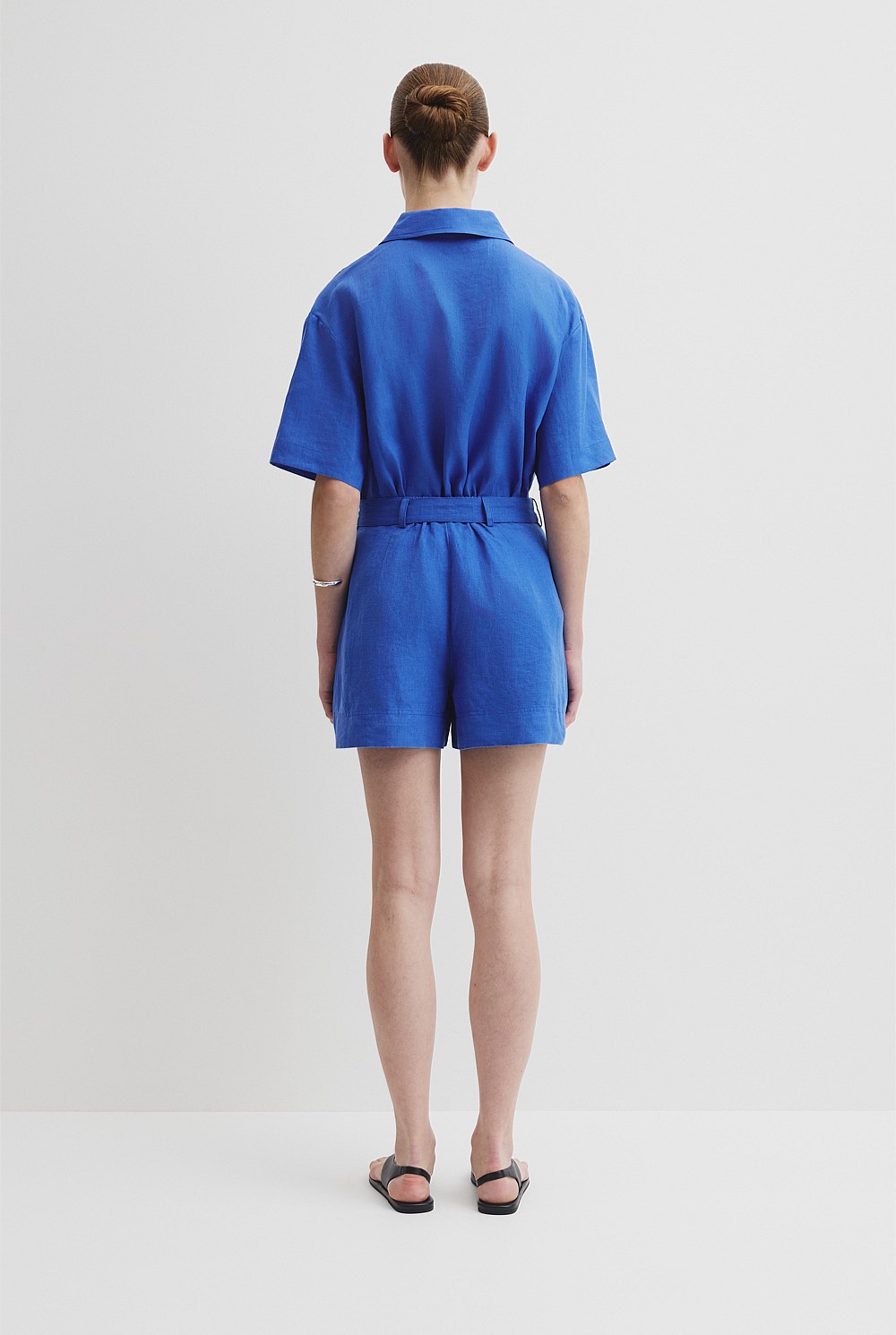 Organically Grown Linen Tuck Front Short