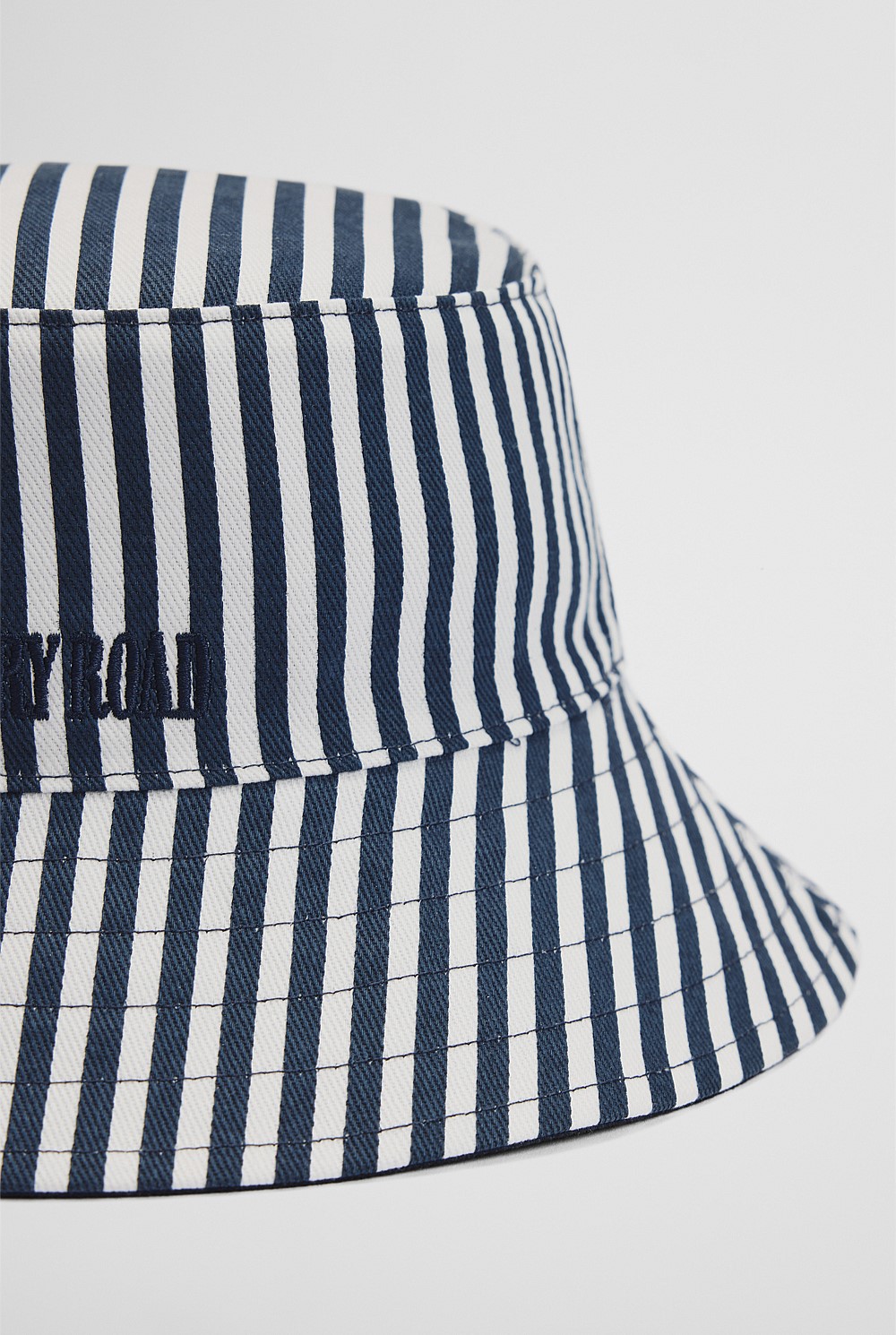 CR Reverse Bucket Hat