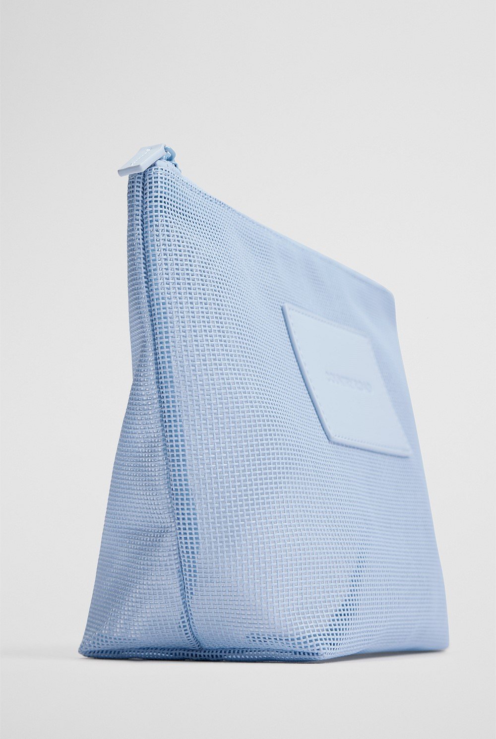 Mesh Tri Cosmetic Case