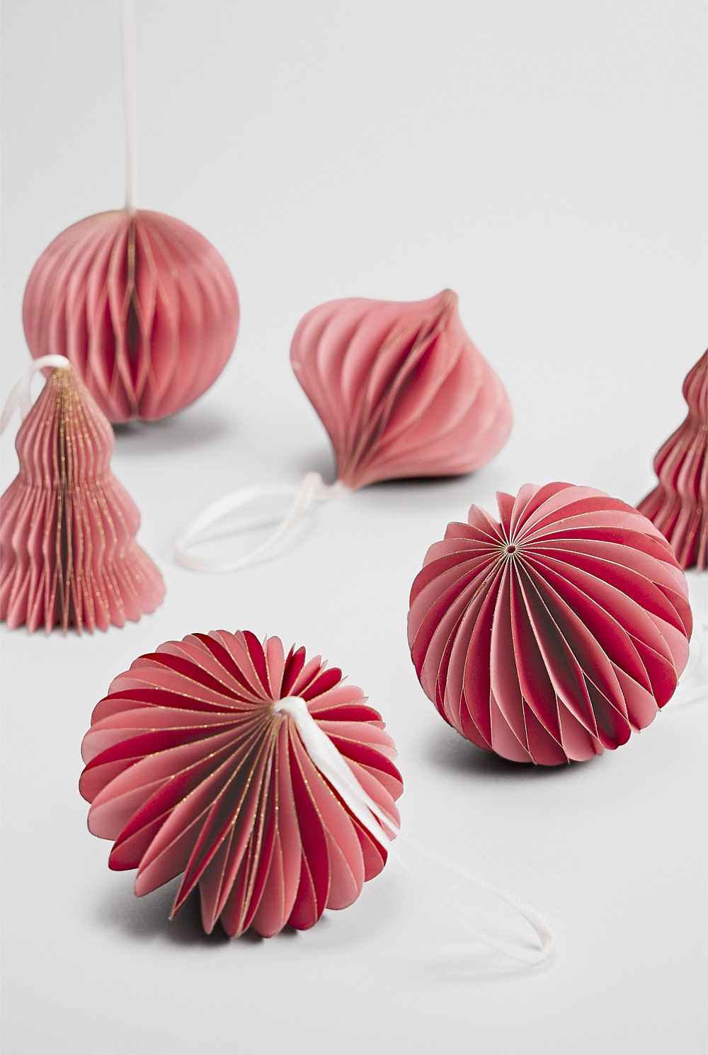 Honeycomb Decoration Set of 6