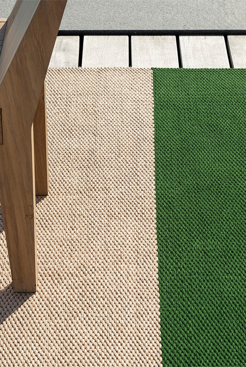 Deck Spring Green Outdoor Rug 200x140cm