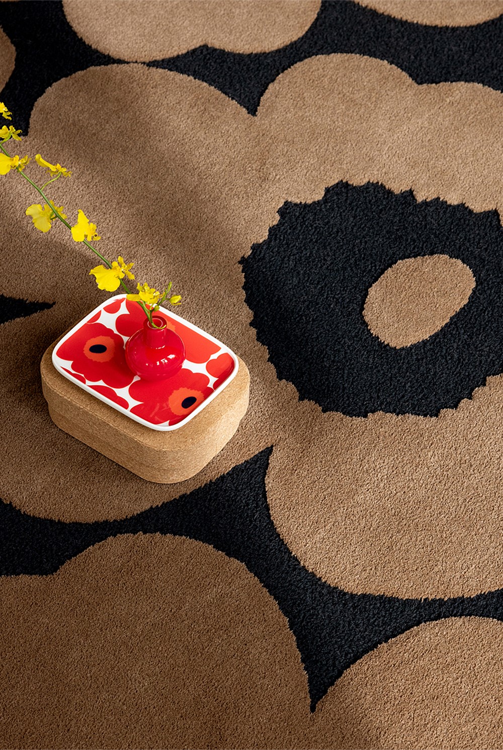 Unikko Beige Rug 200x140cm