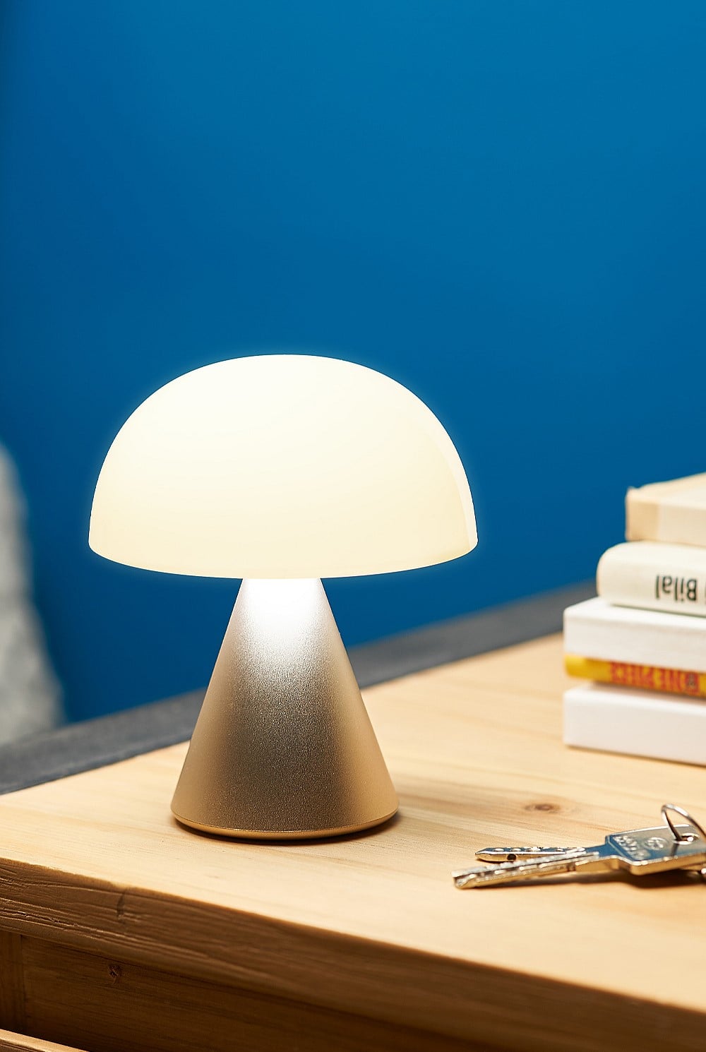 Mina M Medium Portable Led Lamp - Gold