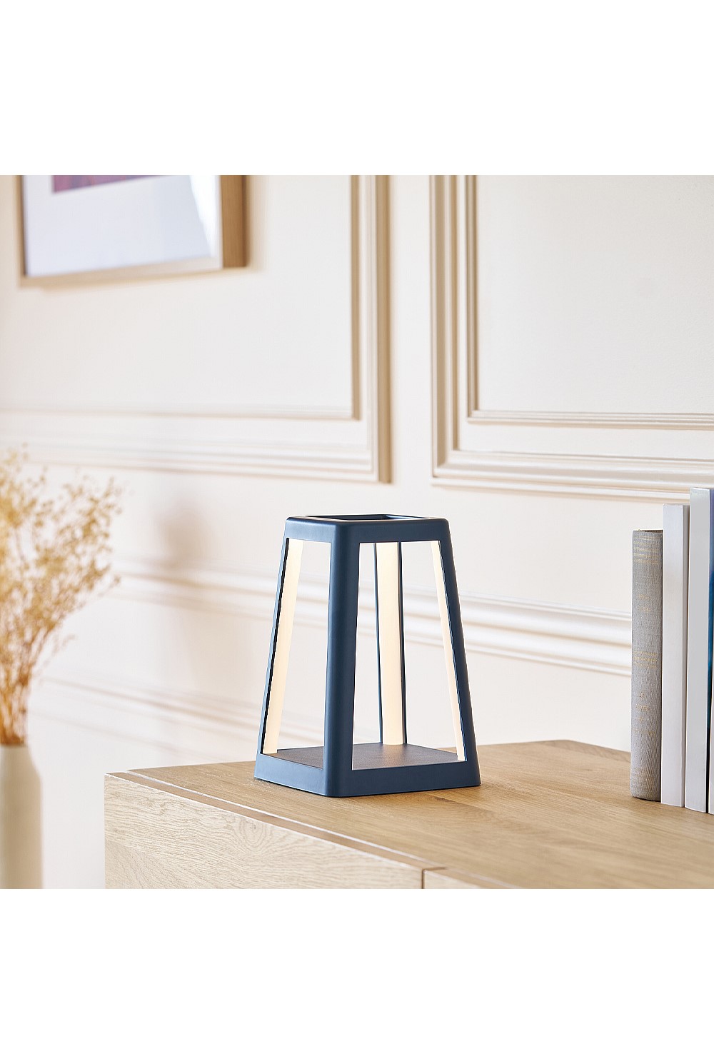 Lantern Portable Lamp With Built-in Wireless Charger - Blue