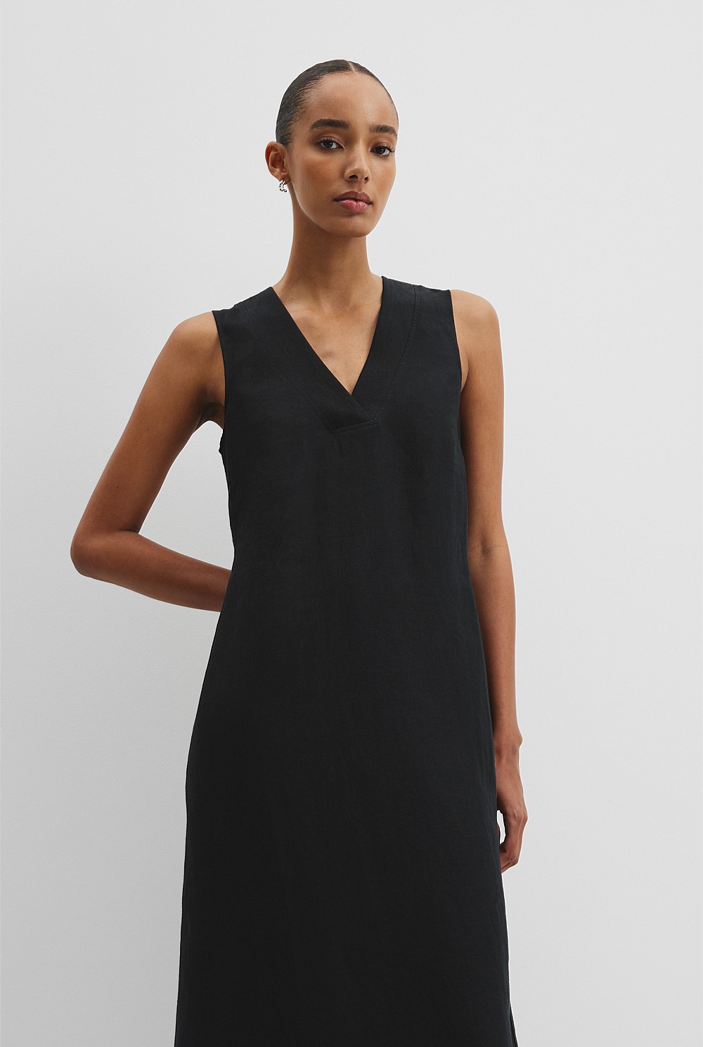 Organically Grown Linen Sleeveless V-Neck Linen Dress