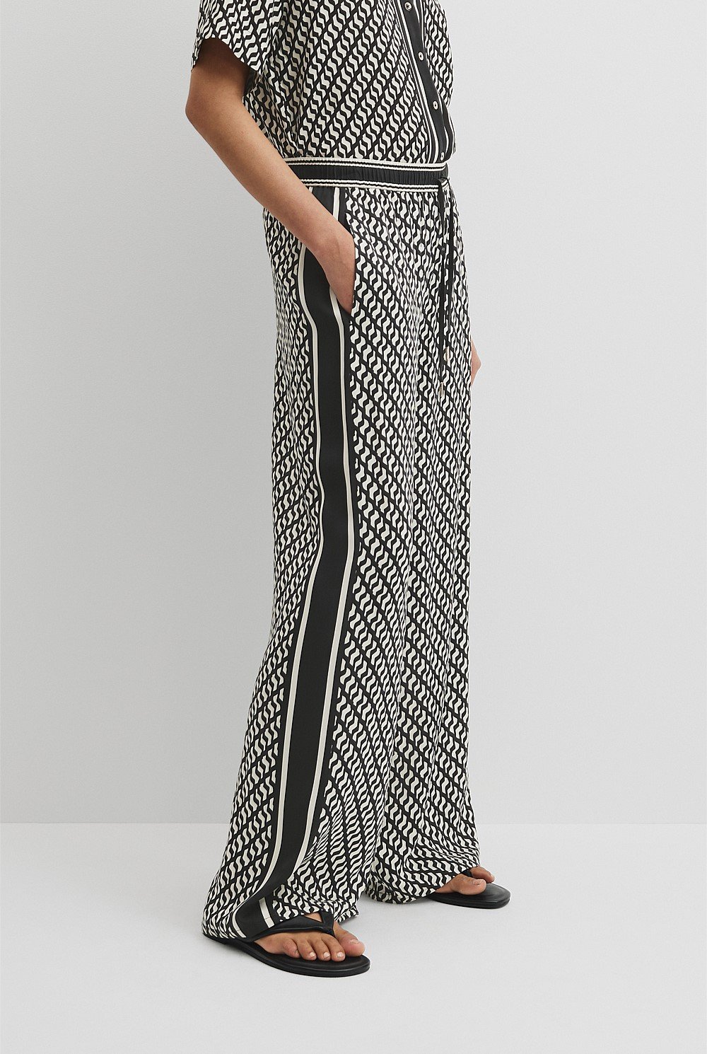 Print Pull On Cupro Pant