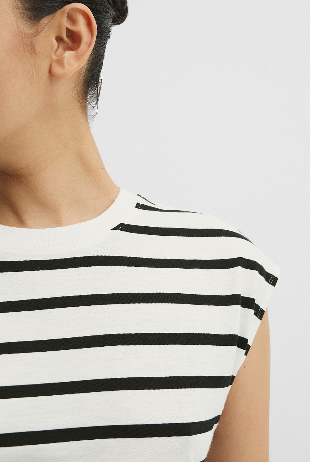Crew Neck Slub Stripe T-shirt