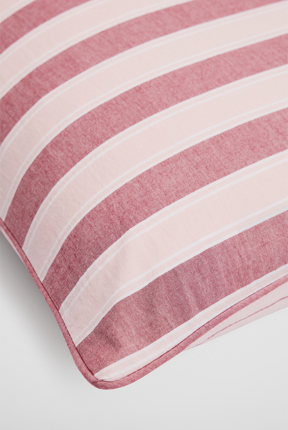 Mavi Standard Pillowcase Pair