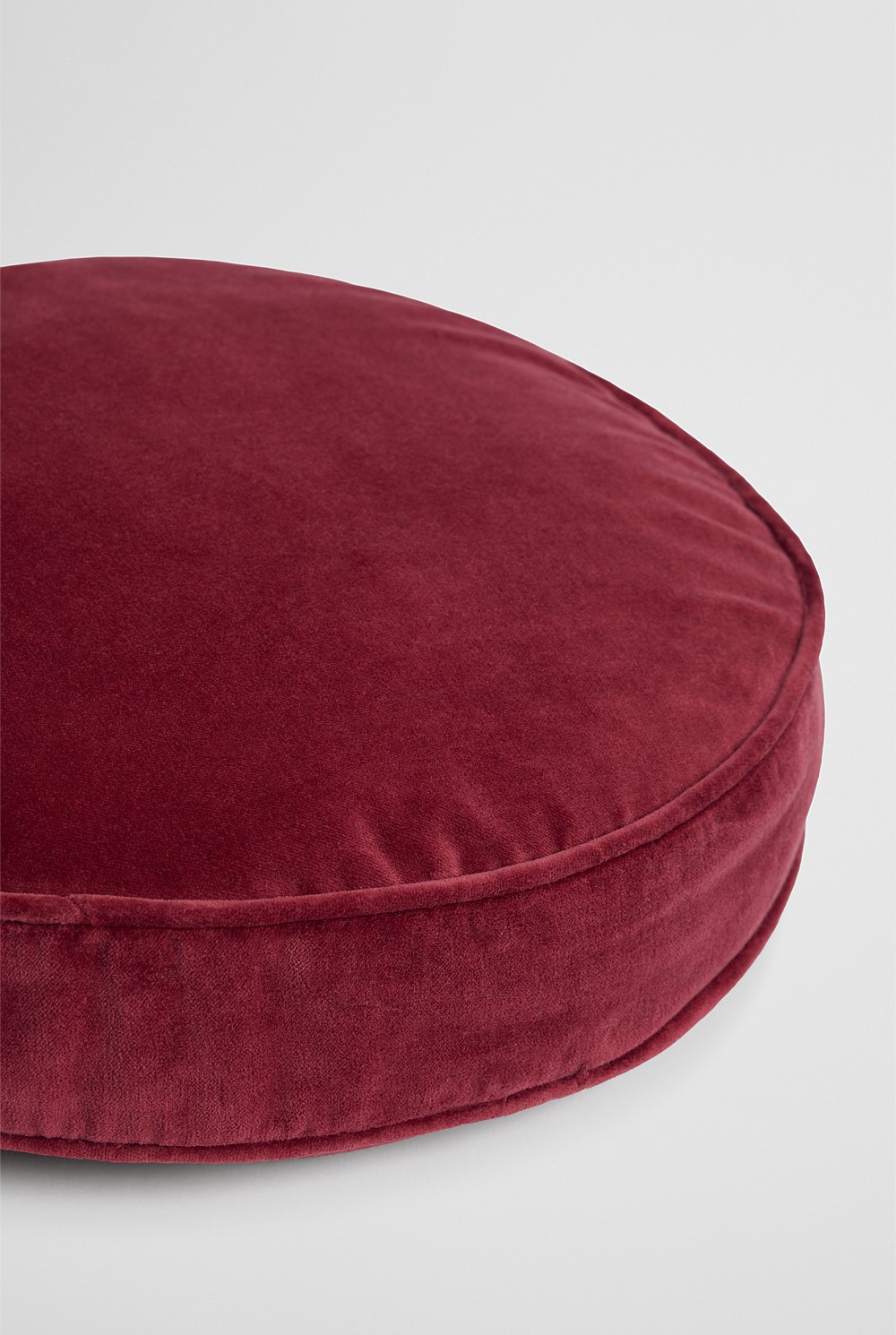 Camille 40x40x6 Round Cushion
