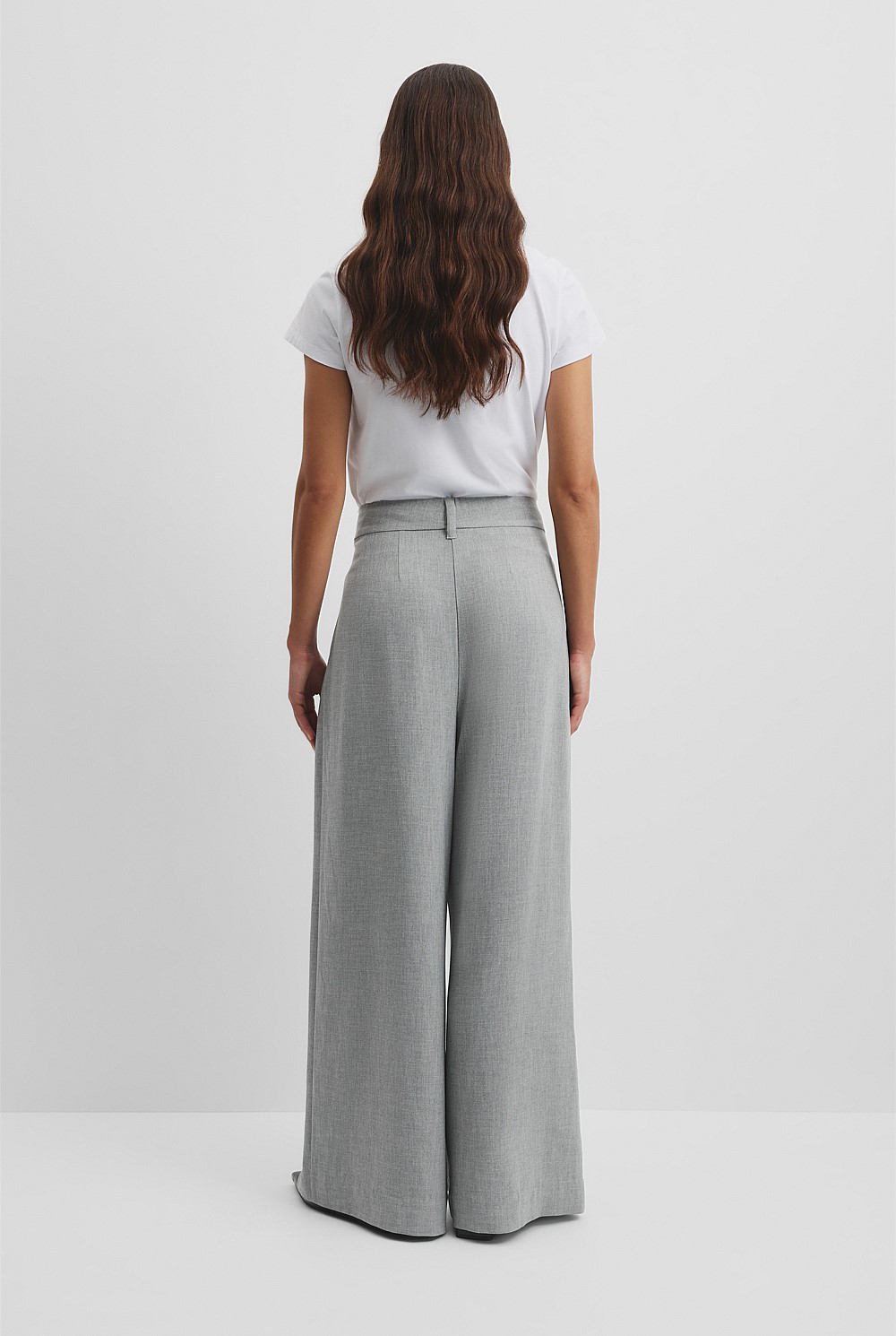 Soft Pleat Pant