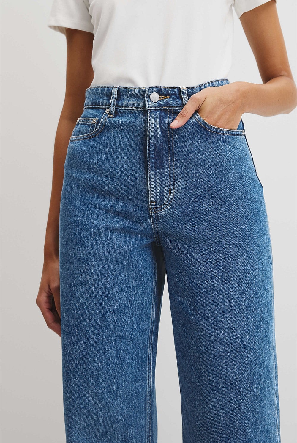 Straight Leg jean