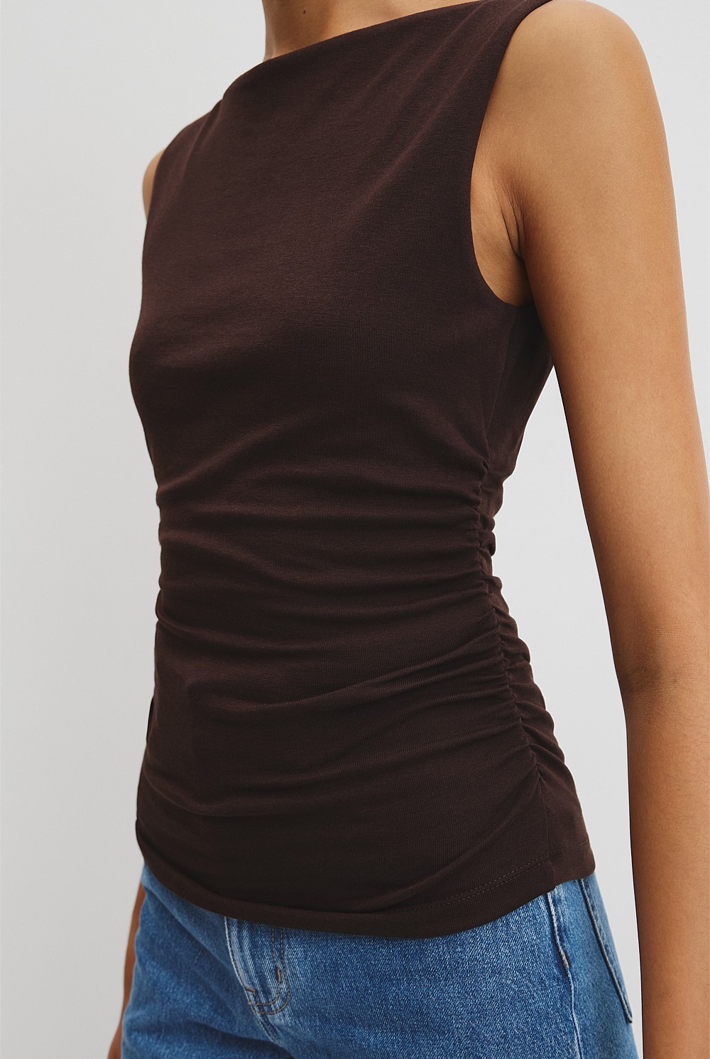 Boat Neck Tank