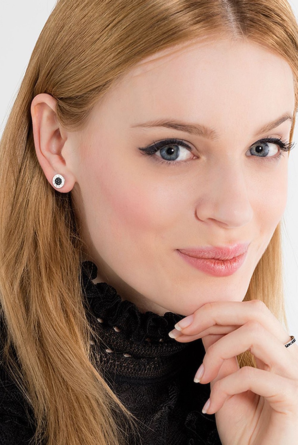 Classic Pave Ear Studs