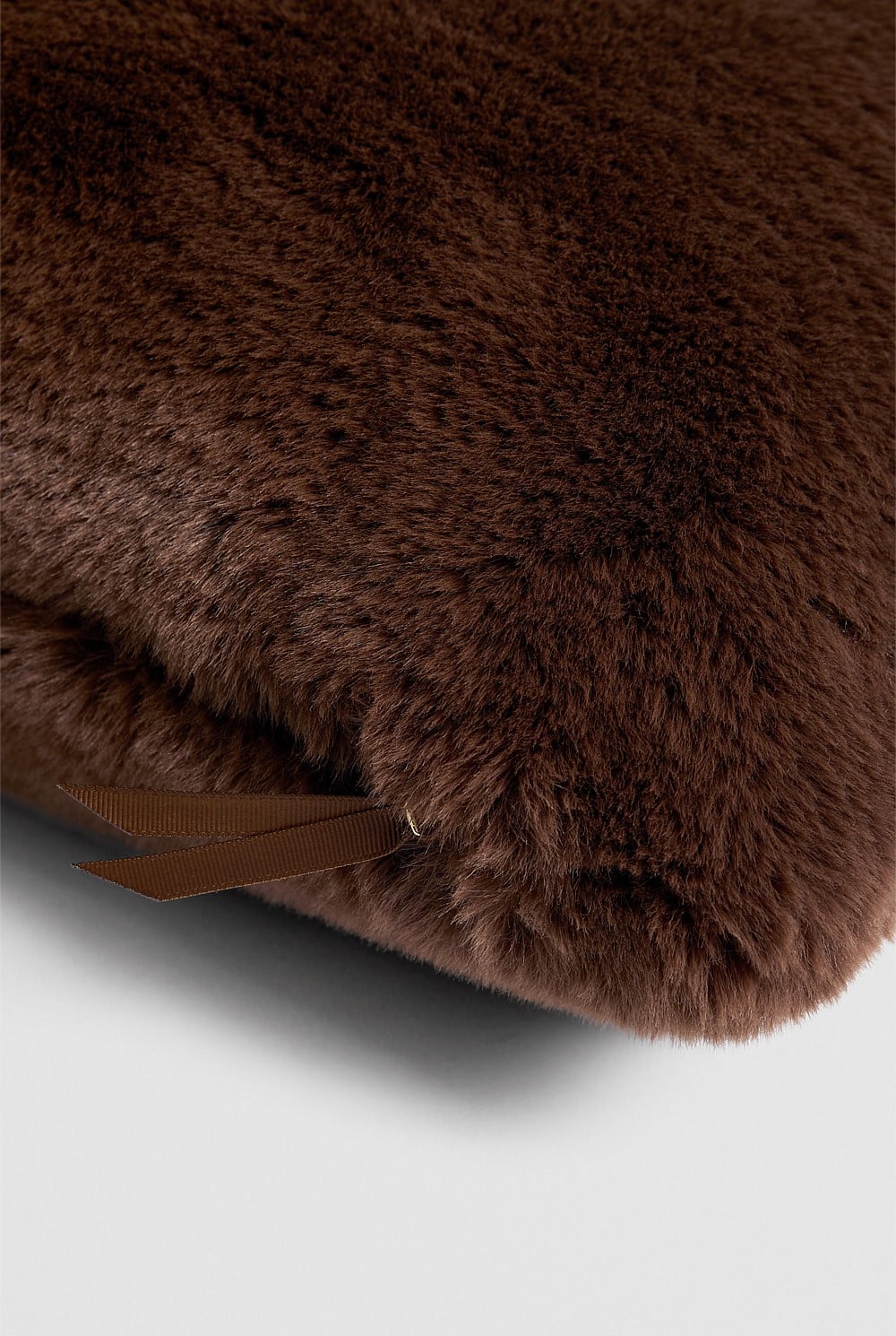 Hailey 35x60 Cushion